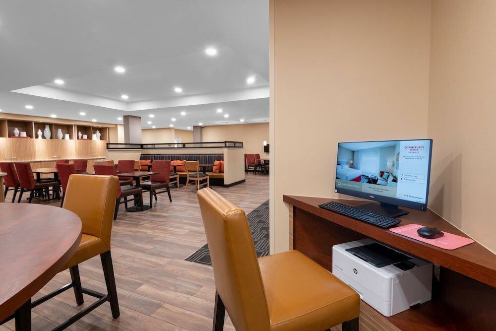 Фото TownePlace Suites by Marriott Indianapolis Airport