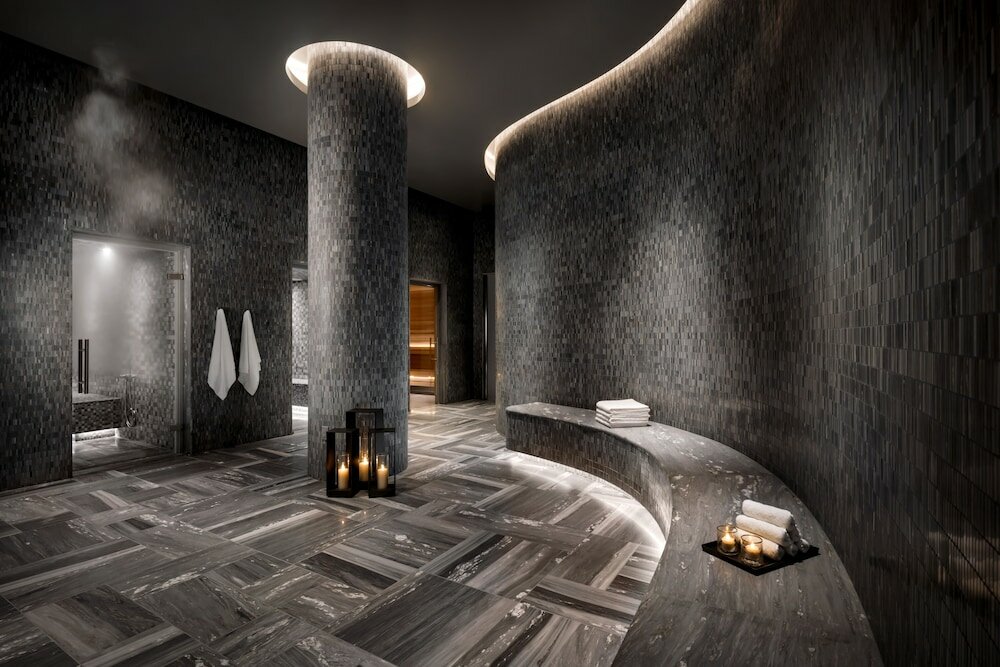 Фото Fairmont Century Plaza Gold Experience