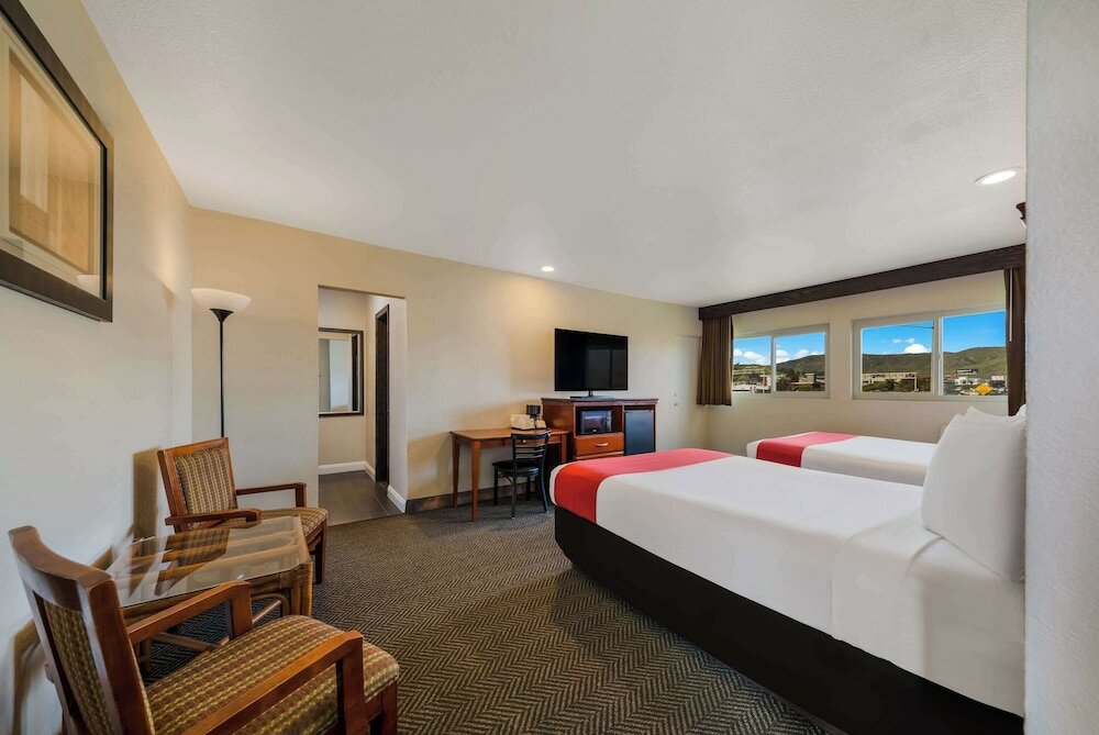 Фото Rodeway Inn