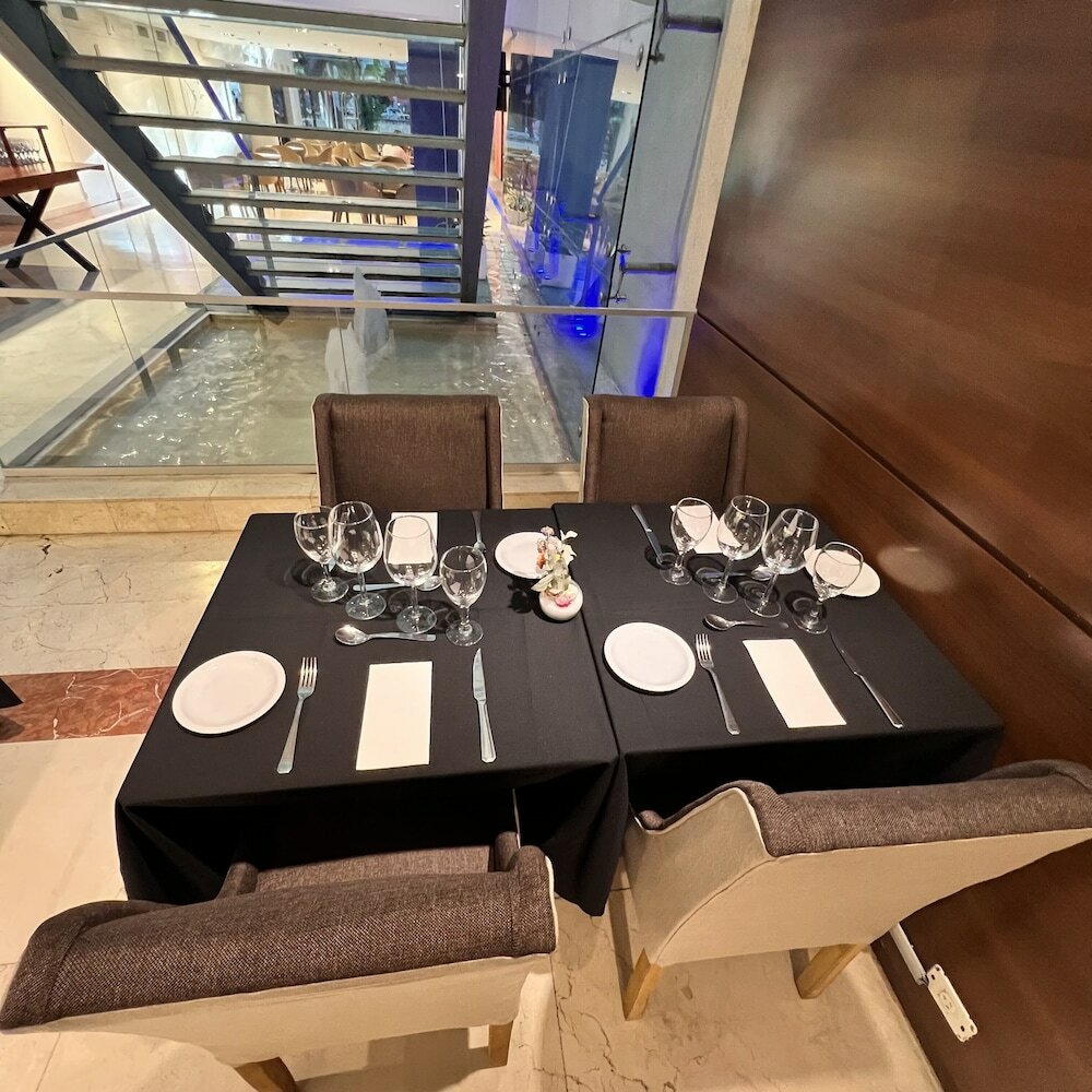 Фото Howard Johnson by Wyndham Cordoba