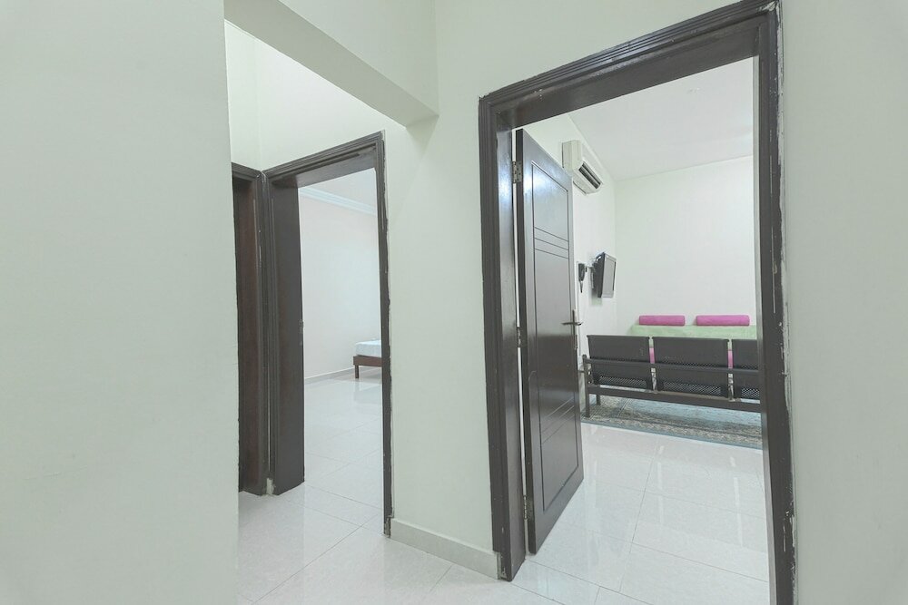 Фото Oyo 111 Al Thabit Hotel