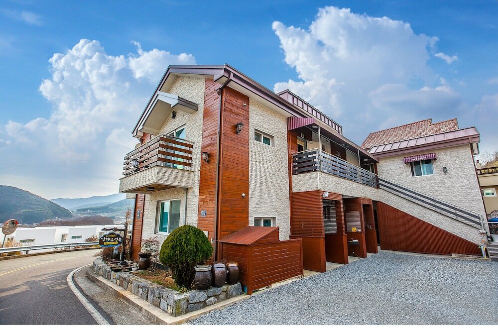 Фото Namhae Oceanview Pension