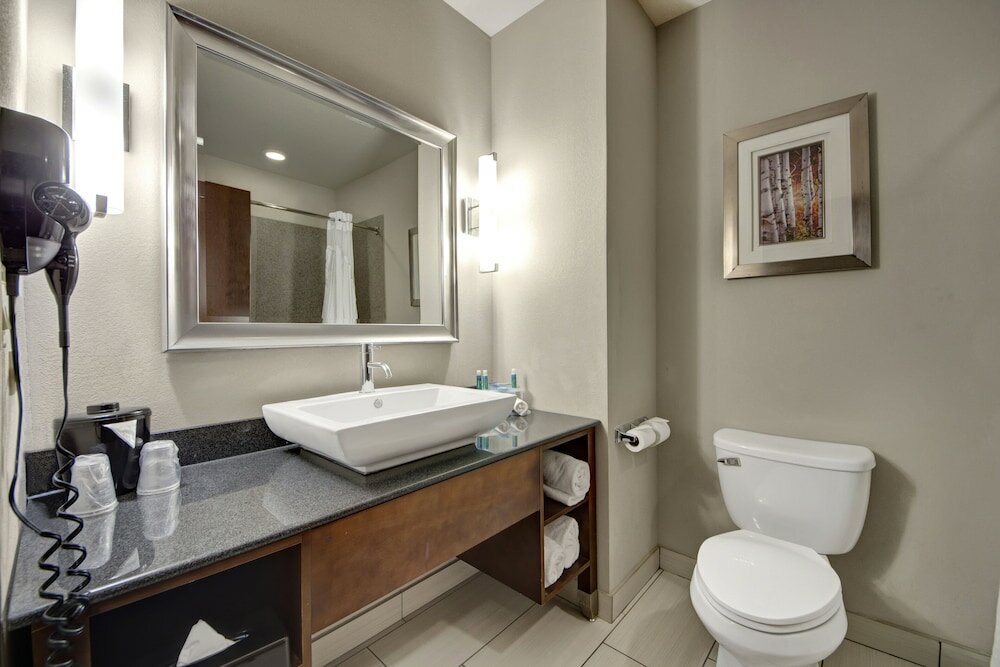 Фото Holiday Inn Express & Suites Oklahoma City North, an Ihg Hotel
