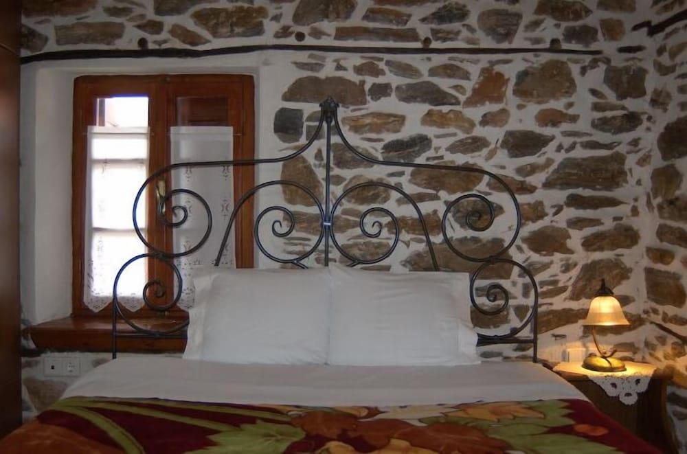 Фото Mansion Terpou