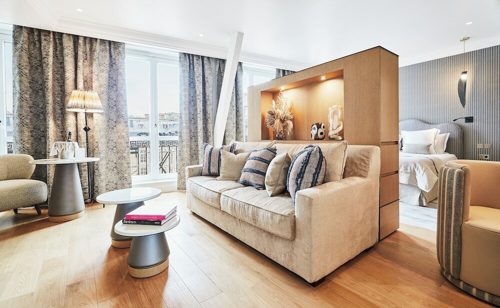 Фото Grand Hotel Du Palais Royal