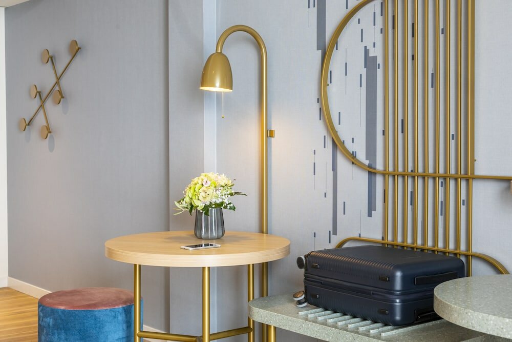 Фото Capri by Fraser Leipzig