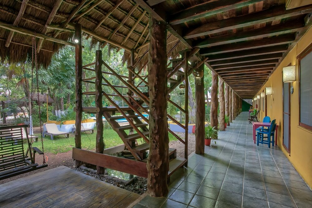 Фото Esduma Iguanas Hotel Playa del Carmen