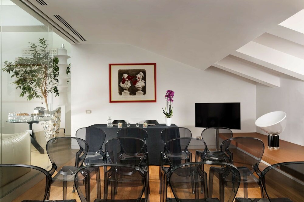 Фото Palazzo Montemartini Rome, A Radisson Collection