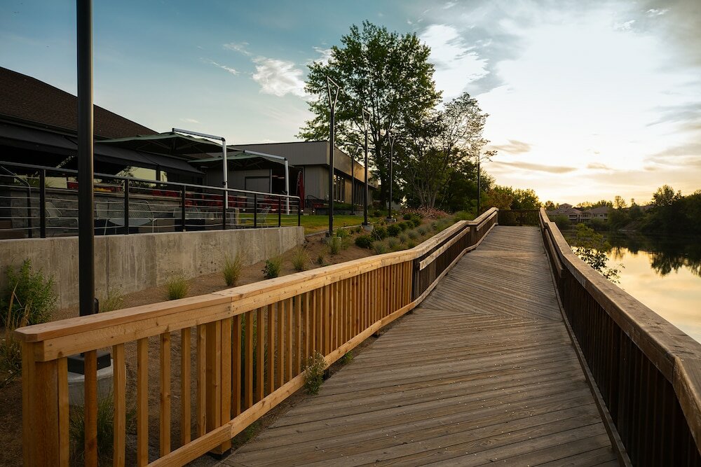 Фото Ruby River Hotel