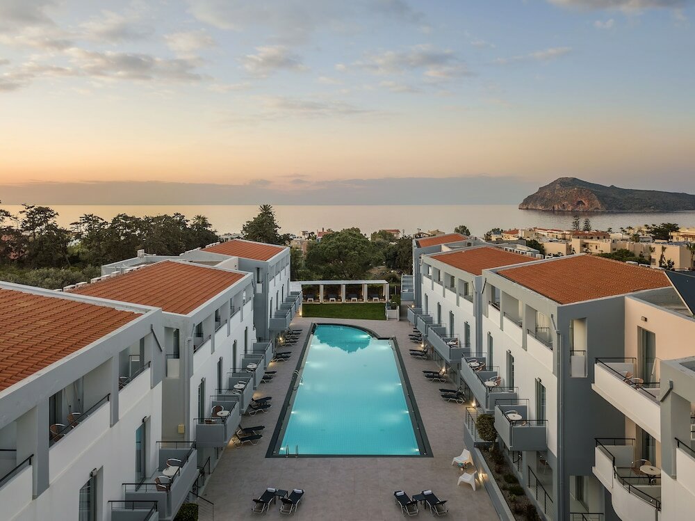 Фото Sunrise Village Hotel