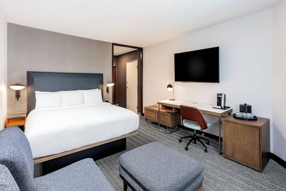 Фото Courtyard Anaheim Resort/Convention Center