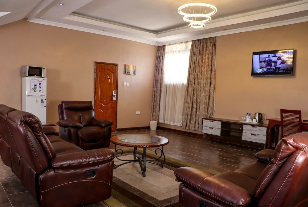 Фото 67 Airport Hotel