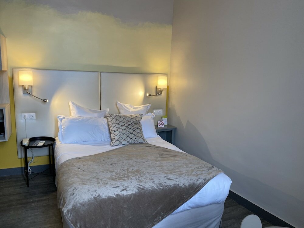 Фото Majestic Hotel