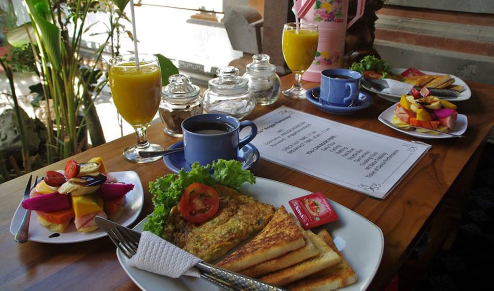 Фото Hue Riverside Villa