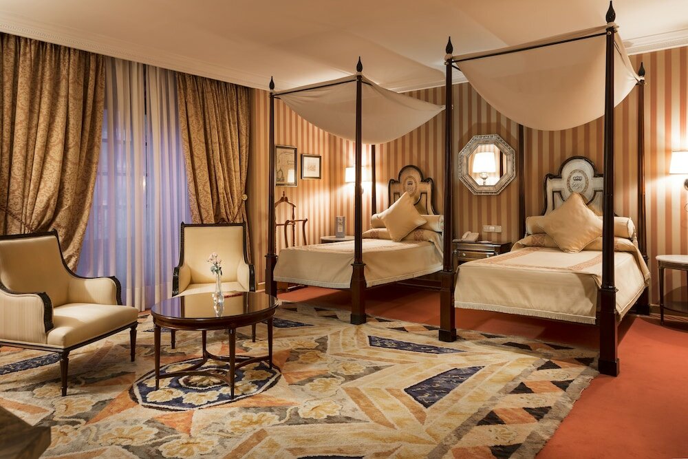 Фото Eurostars Hotel De La Reconquista