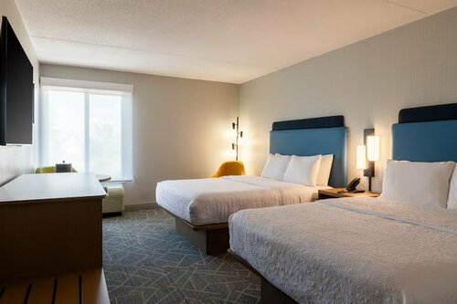 Внешний вид отеля Hampton Inn Portsmouth Central в Портсмуте, фото 2