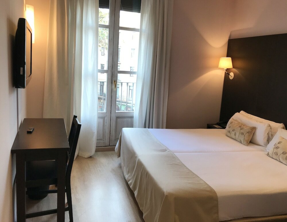 Фото Internacional Ramblas Atiram