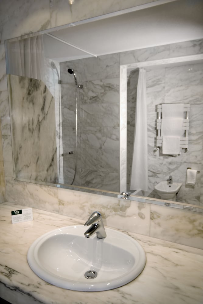 Фото Hotel Rutllan & SPA