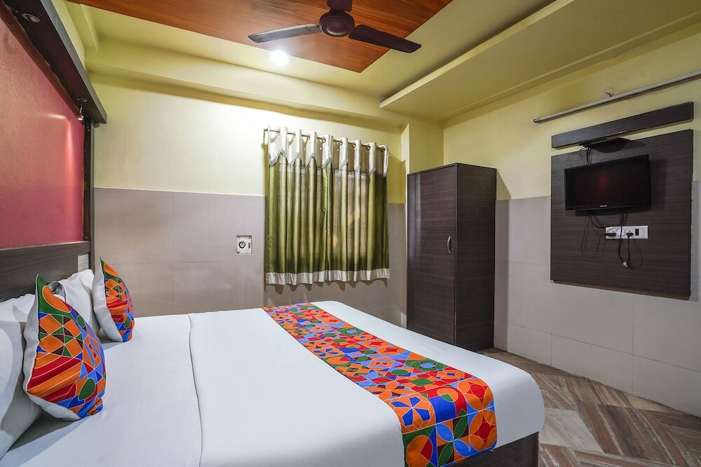 Фото Hotel Sai National