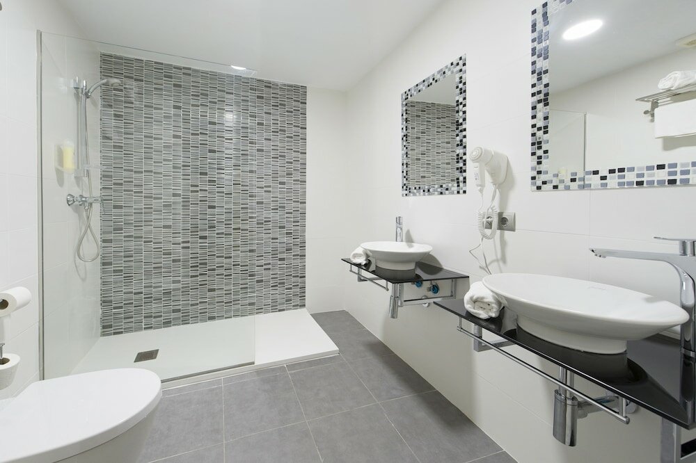 Фото Hotel Playasol Lei Ibiza - Adults Only