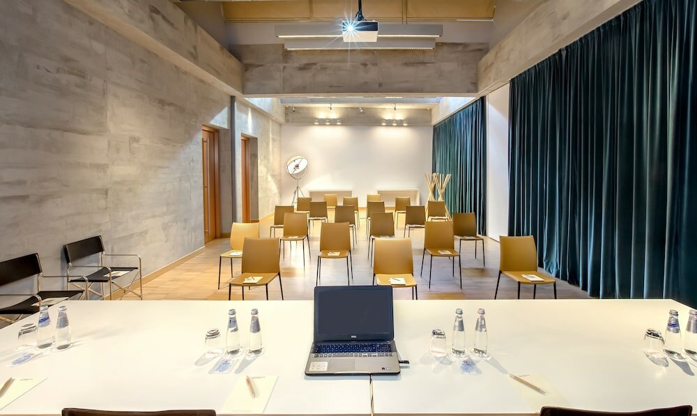 Фото Enterprise Hotel