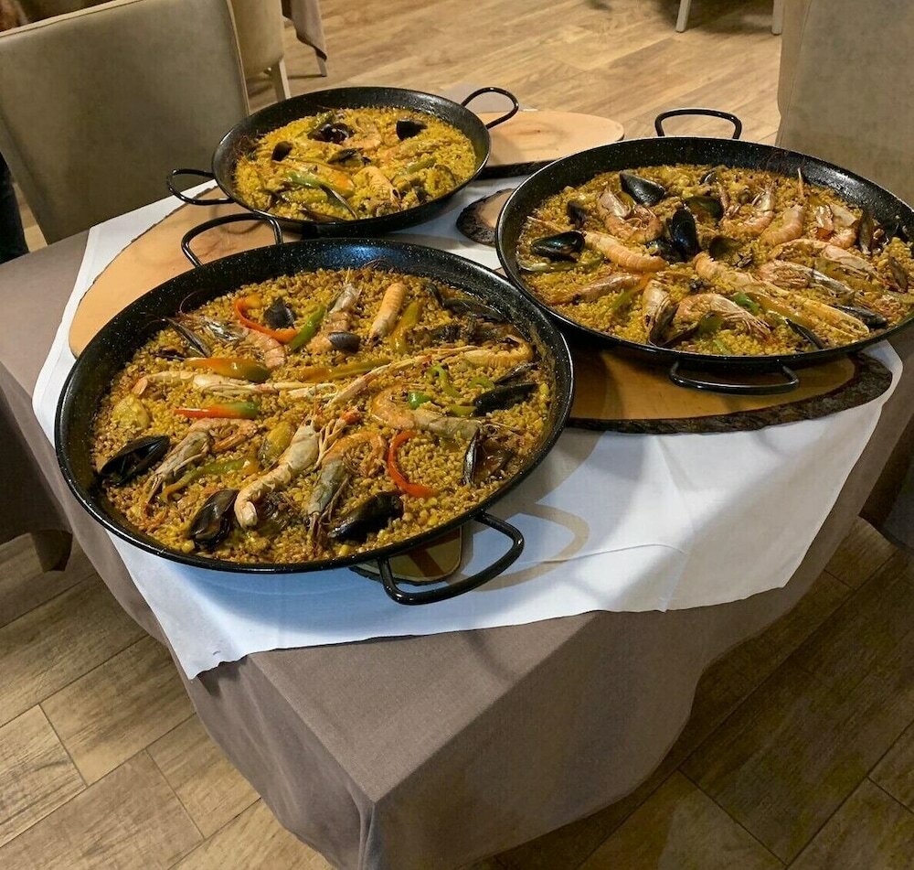 Фото Athos Hotel