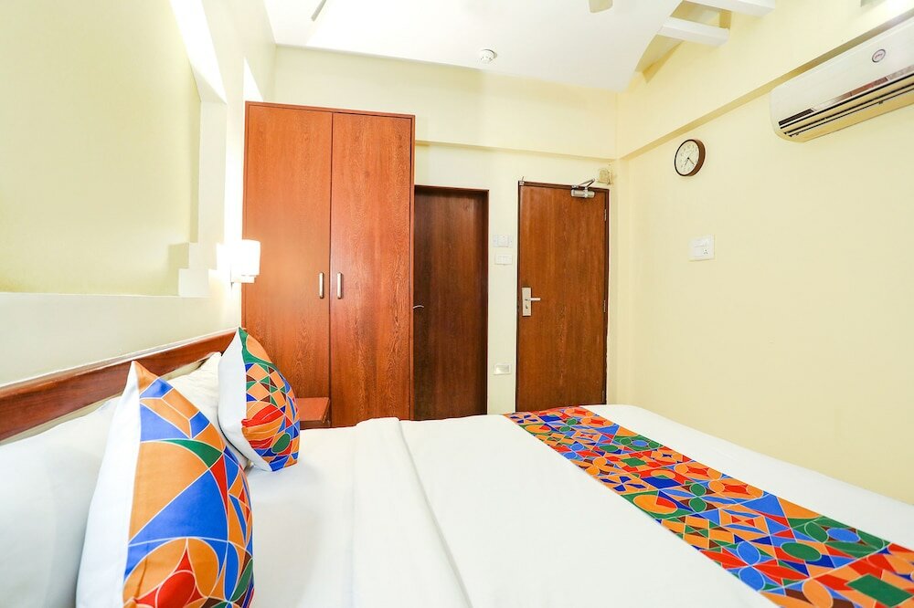 Фото Hotel Shubhangan