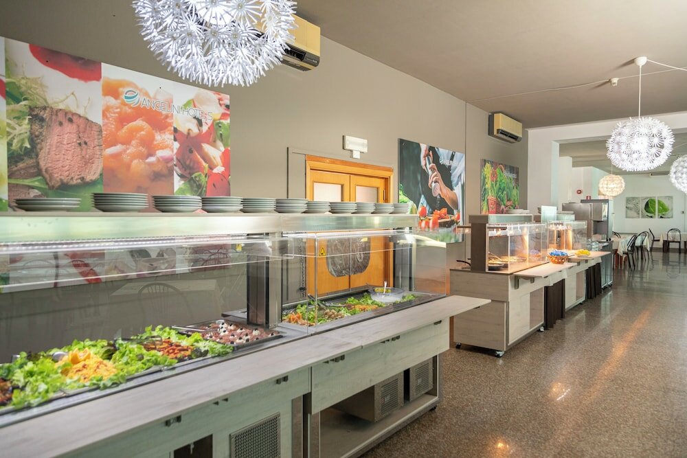 Фото Hotel Mediterraneo