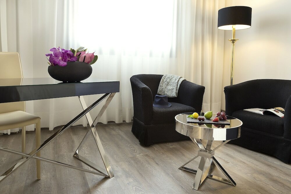 Фото Hotel Melia Milano