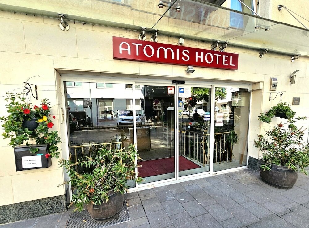 Фото отеля 2