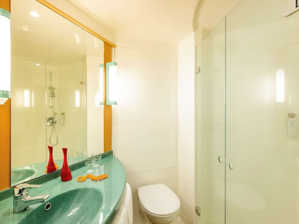 Фото Ibis Luebeck