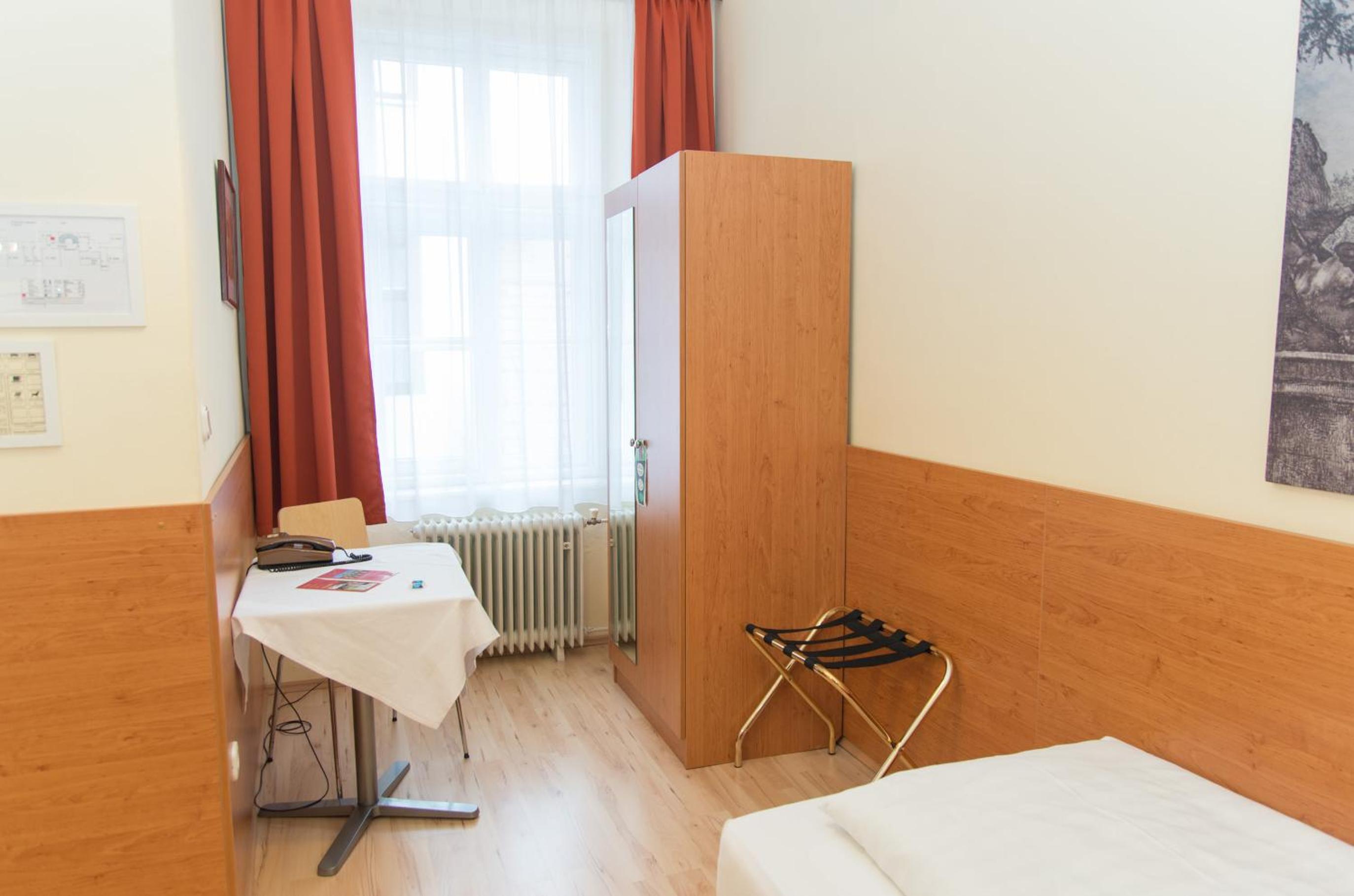 Фото Pension Lehrerhaus