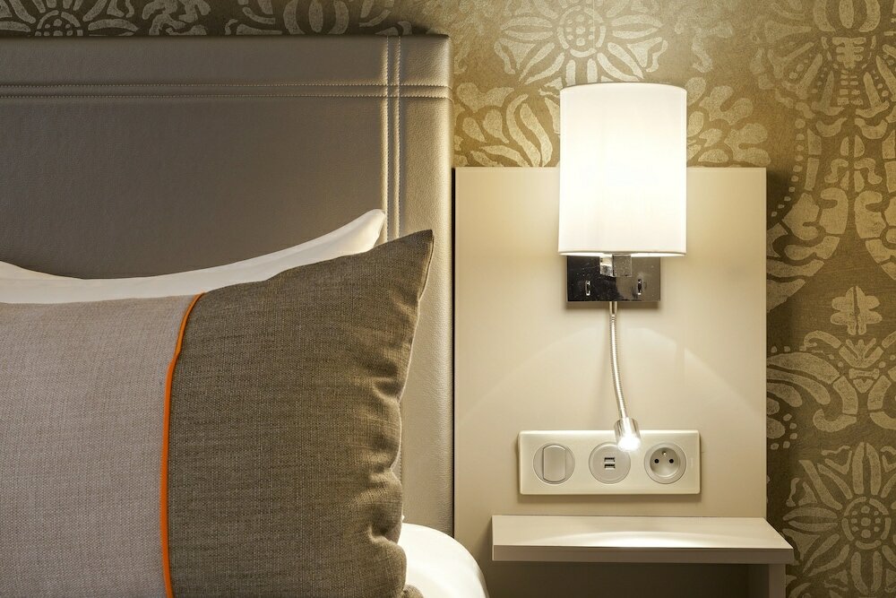 Фото B&b Hotel Paris 17 Batignolles