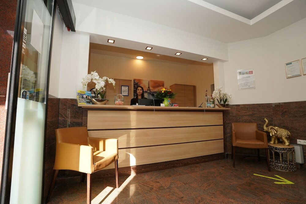 Фото Hotel Little Paris