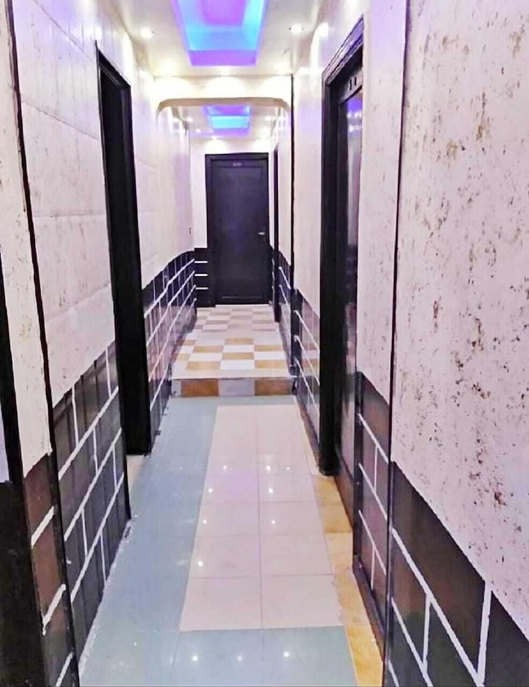 Фото Oasis Hotel