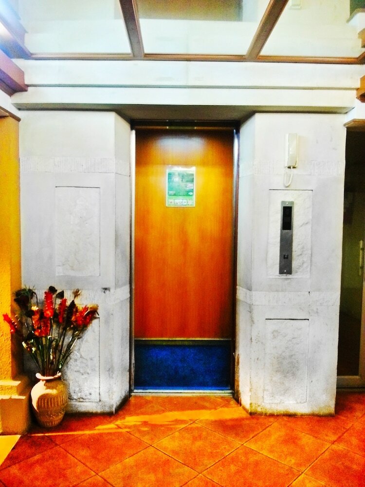 Фото Royal Ivory Sukhumvit Nana