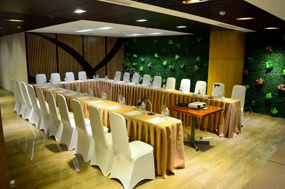 Фото King Town Grand Hotel