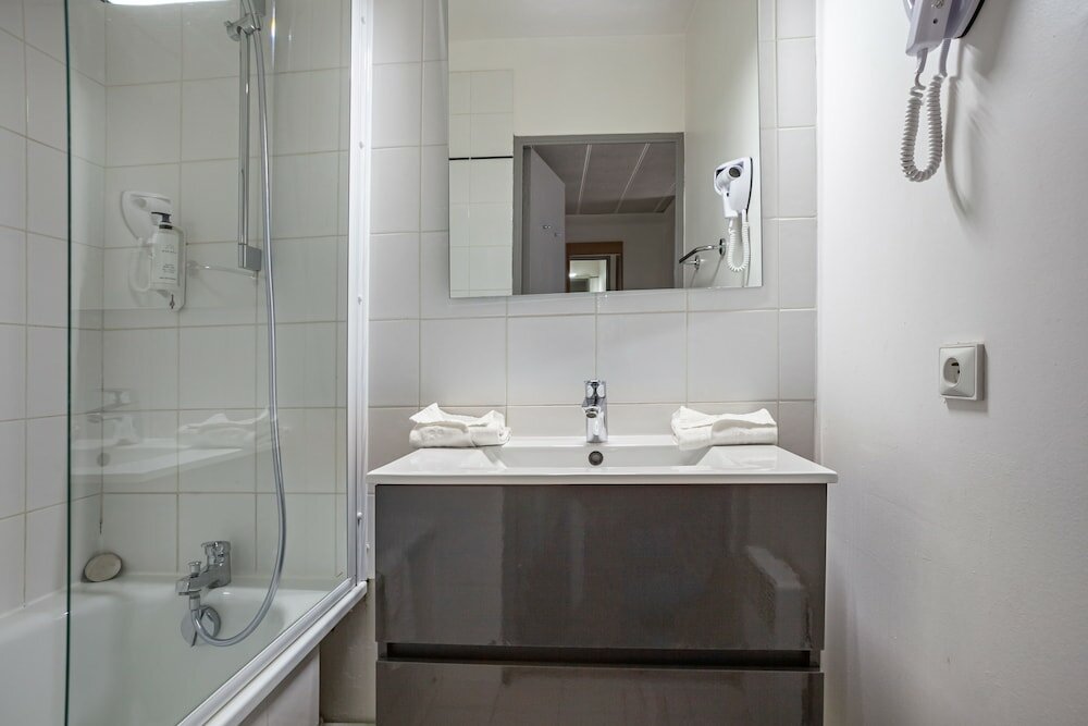 Фото Residhotel Marseille Grand Prado