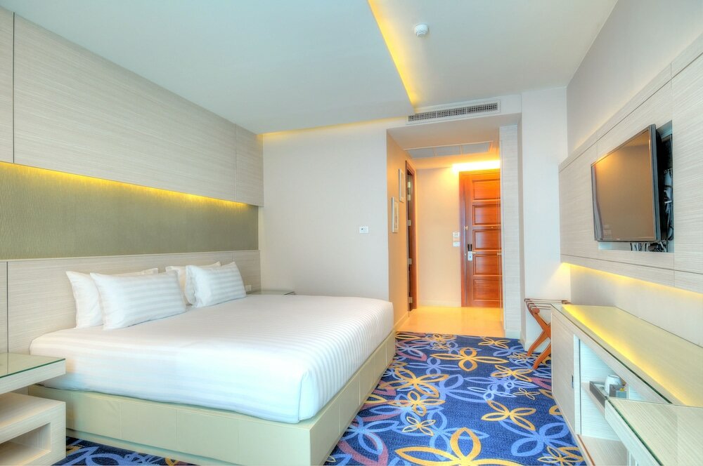 Фото One One Bangkok Hotel