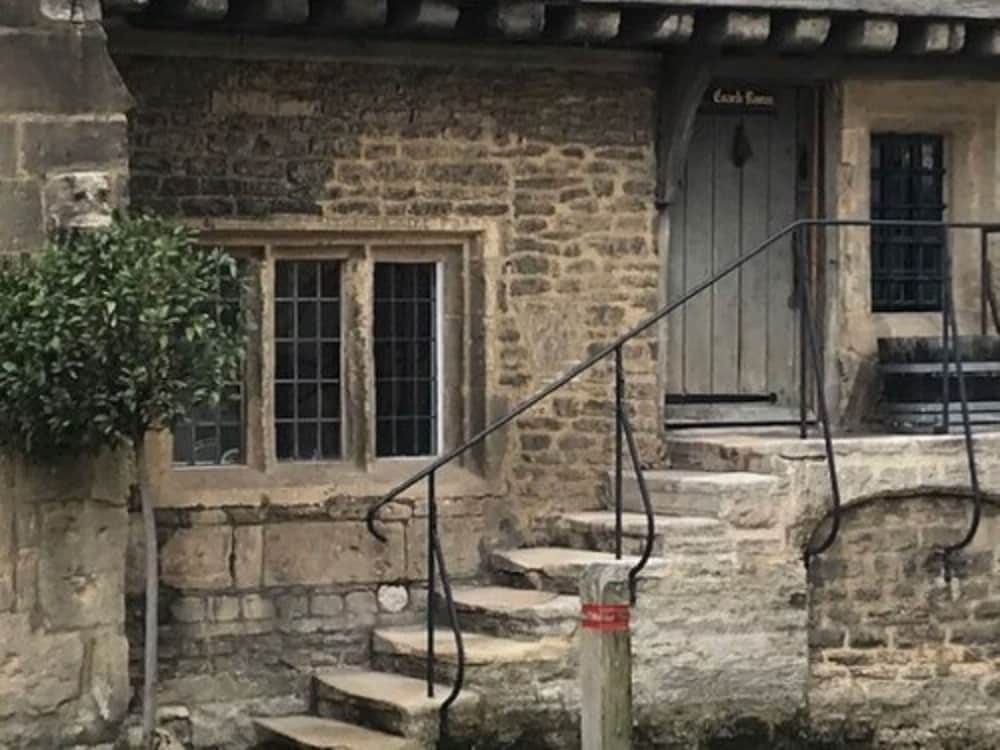 Фото The George Inn and The Plaine