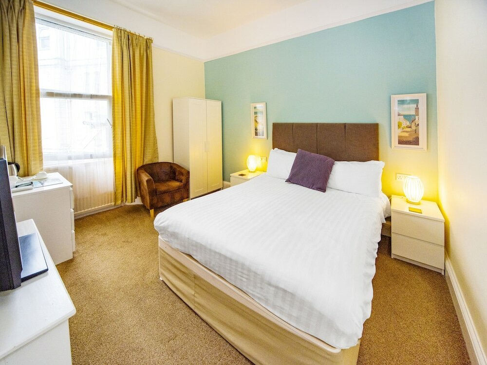 Фото Crofton House Hotel