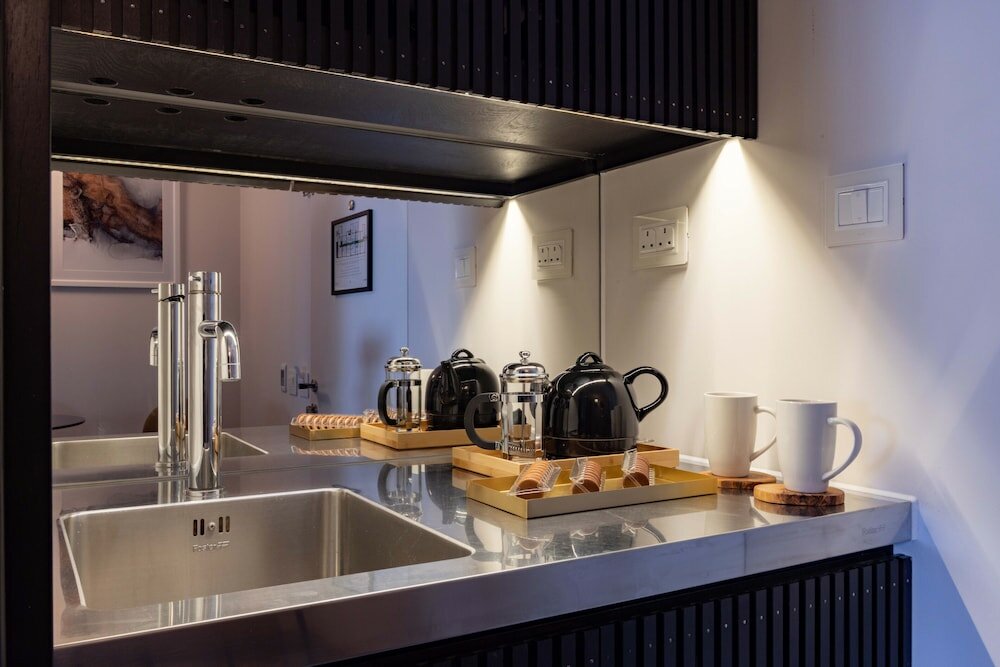 Фото La Suite West - Hyde Park