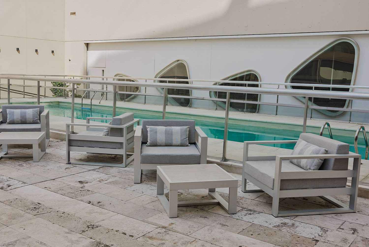 Фото Dazzler by Wyndham Buenos Aires Recoleta