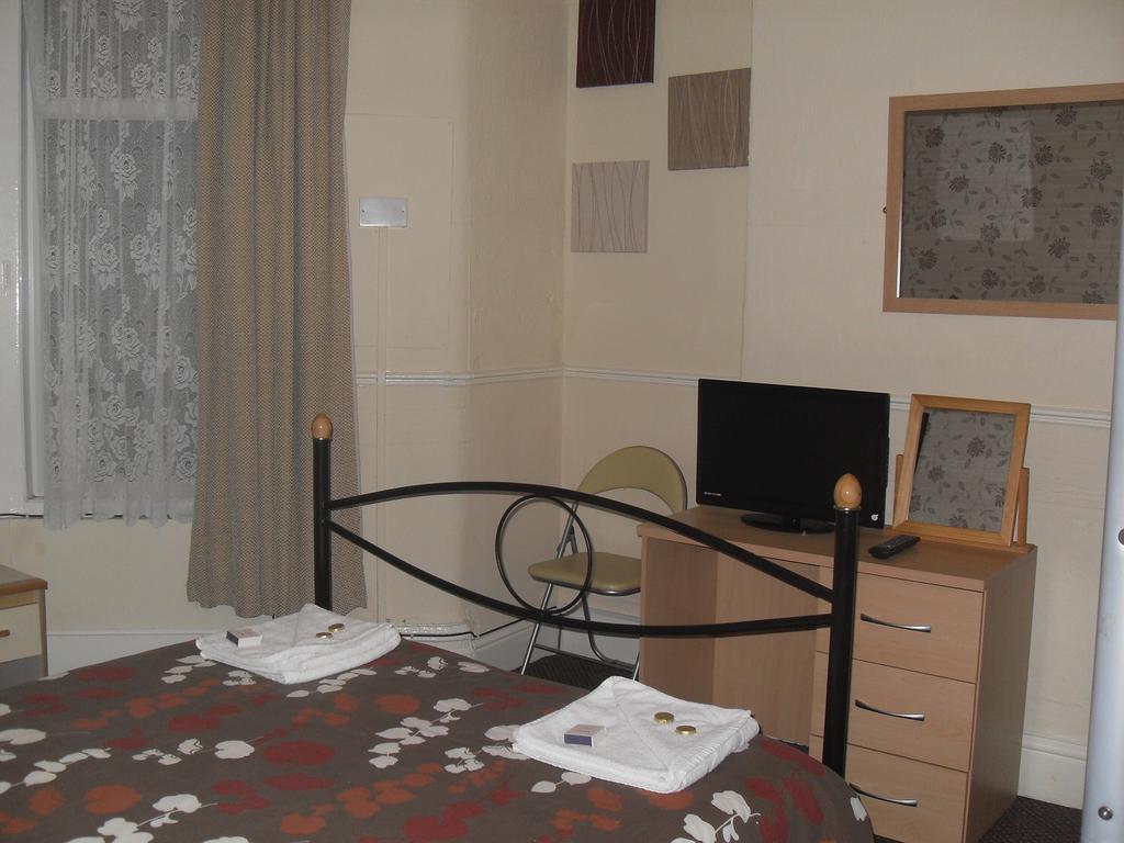 Фото Atlantis Hotel Blackpool