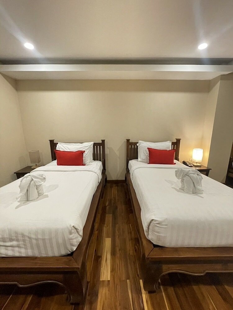 Фото Yotaka Boutique Hotel Bangkok