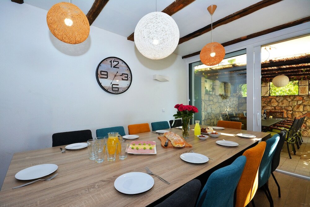 Фото Villa Karaber