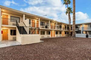 Гостиница Rodeway Inn Phoenix North I-17