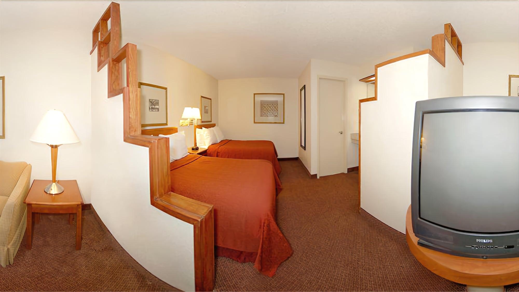 Фото Homegate Studios & Suites San Antonio Fiesta Park