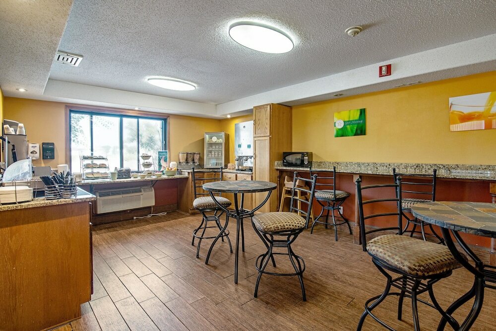 Фото Quality Inn Aberdeen