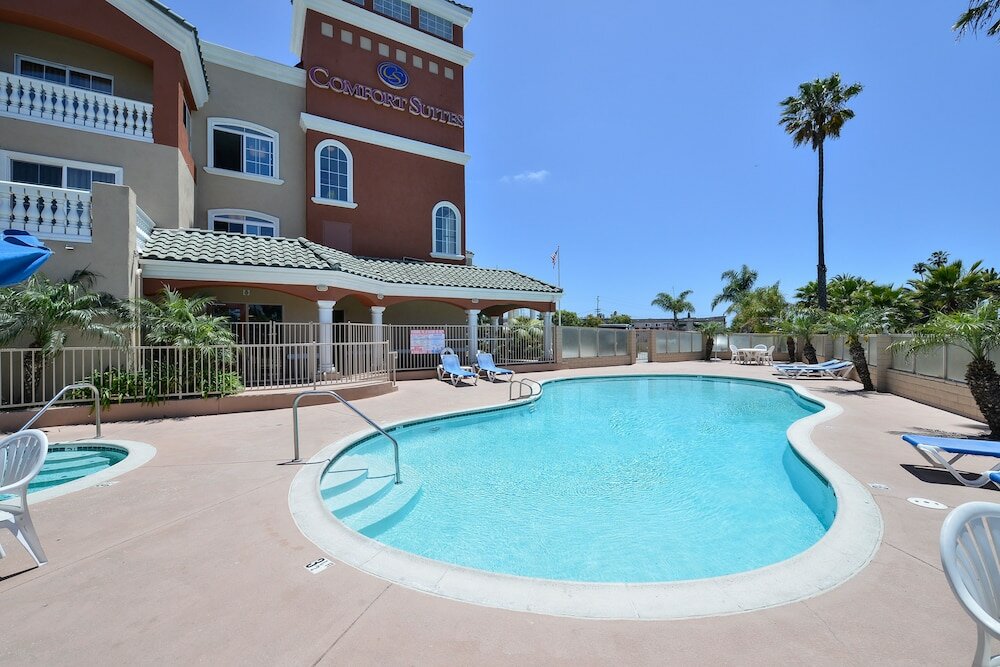 Фото Comfort Suites Oceanside Camp Pendleton Area